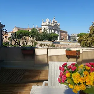 San Giovanni's Attic Appartamento