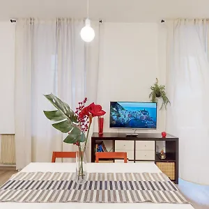 Apartment New Japan Trastevere, Rome